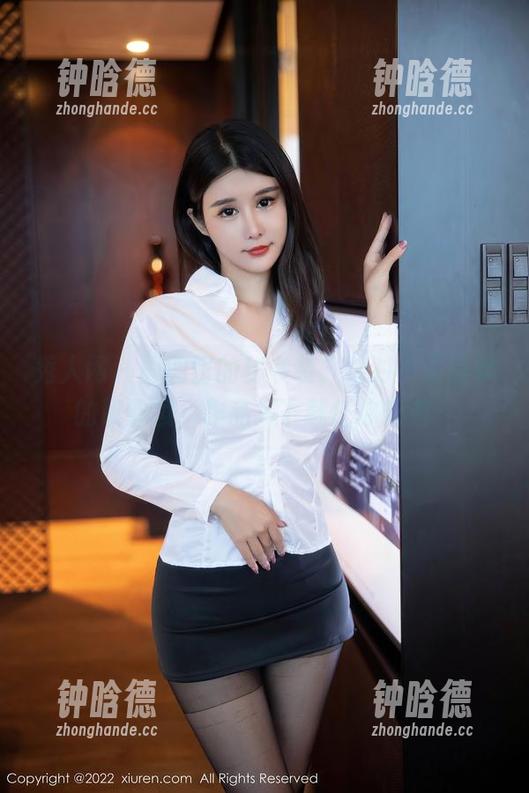 秀人网 - 圆圆酱的秘书装，绝对不是简单的职业妆，作品集下载任你畅游～