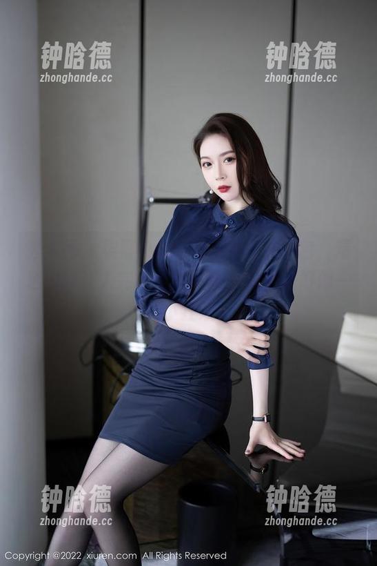 秀人网-柒喜小baby 秀人网 - 柒喜小baby专属棉袜图包,精选内容让人完全停不下来,光看就好像一场小狂欢。