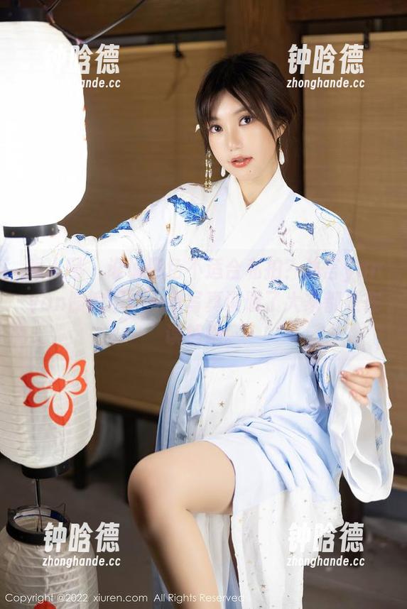 秀人网 - 谁说黑色不适合私拍？沐言yanyan偏偏用这一组写真证明了大家都是在误解她。