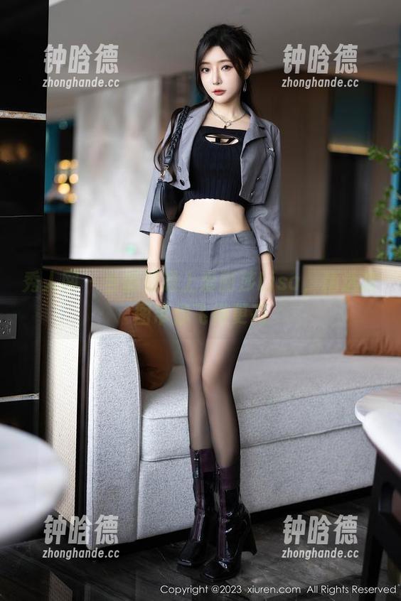 秀人网 - 当御姐遇上爱丽莎Lisa，精选套图带你飞得更高