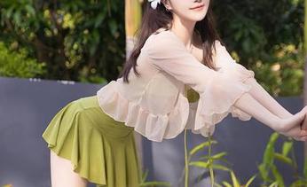 秀人网 – 黄婧GIGI私房，海边合集里有我没说出的期待