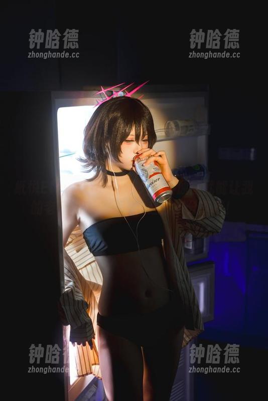 纸悦Etsu_ko 纸悦Etsu_ko的长腿只需要原图就能让我的老花眼华丽转身,赶紧来分享吧!
