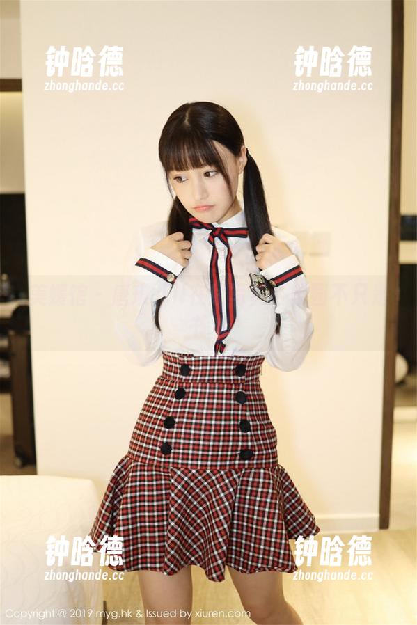 美媛馆-唐琪儿il 美媛馆 - 唐琪儿il在线写真:校园不只是书本