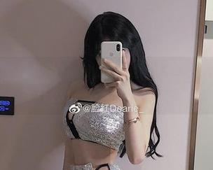 微密圈 – 脸红Dearie的最新婚纱照片：我突然想问，为什么我的衣柜里没有这些？