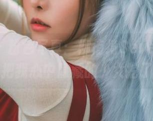 菠萝社 – 粉色写真：柳侑绮Sevenbaby居然把我心中隐藏的少女挖了出来