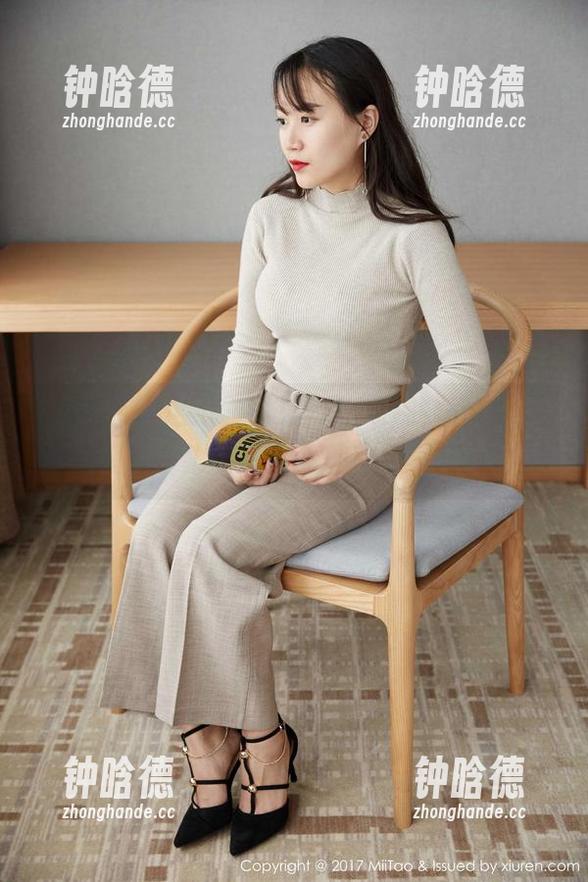 蜜桃社-Suki 蜜桃社 - 这组原图里,Suki的美脚让我停下了脚步,合集内容果然意外