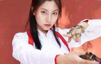 蜜桃社 – 雪飞这些高清少女，看着看着，怎么突然有点流鼻血…