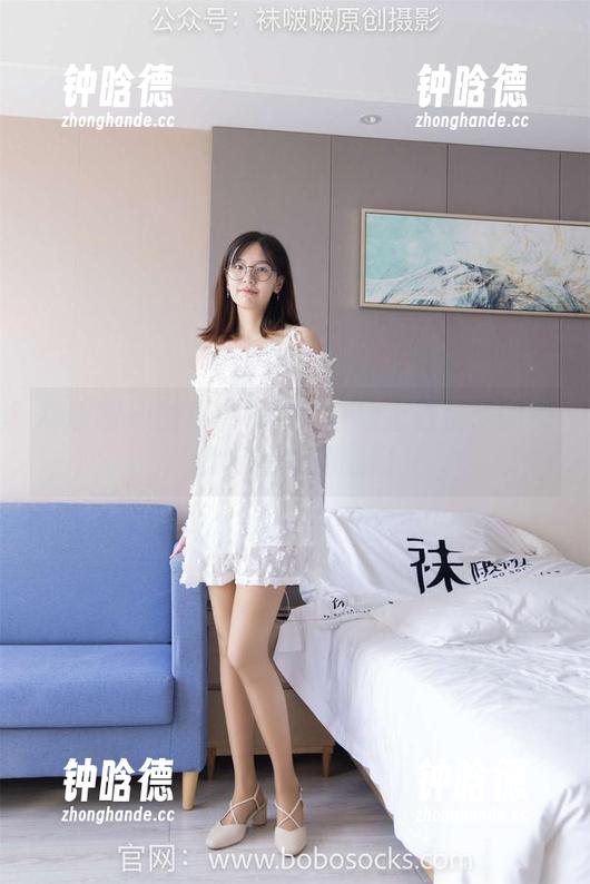 袜啵啵-稚予 袜啵啵 - 图集中寻宝:在线查看稚予的灰丝与脚尖加固们
