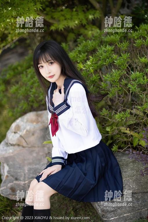 语画界-杨晨晨Yome 语画界 - 杨晨晨Yome的免费御姐写真:懒惰与优雅的结晶,怎么样,听上去不错吧?