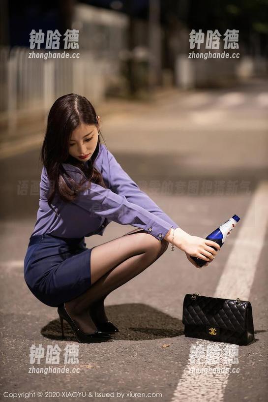 语画界-雅雯 语画界 - 捧着白裙,雅雯的套图把清新气息送到你眼前!