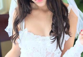 青豆客 – 徐妍馨Mandy的脚趾大冒险——一场关于裸足的写真探寻。